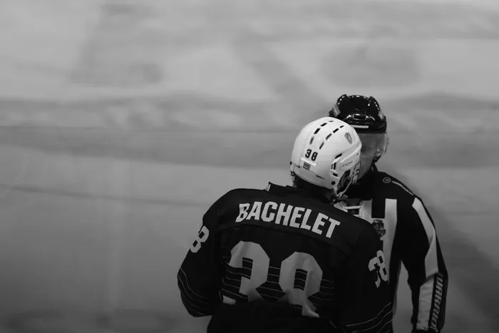 deux joueurs sur le terrain saisit dans l instant par l appareil photo de Viviane zenner